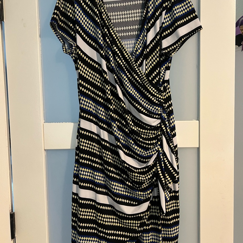 New York & Company Black and White Ruched Wrap Dress